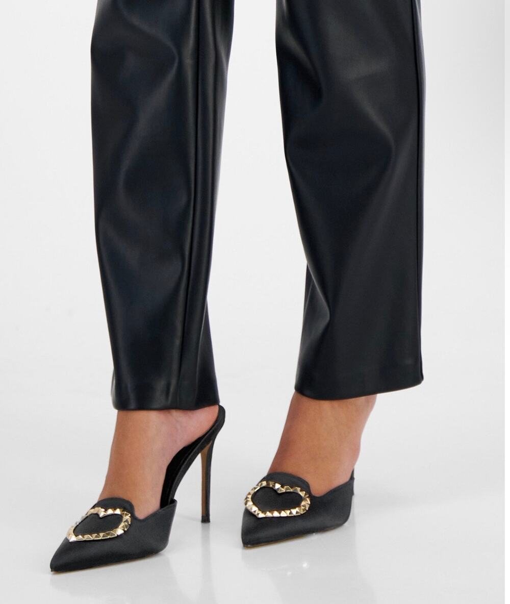 Aminah Aviva black satin heart pumps heels sz 7.5